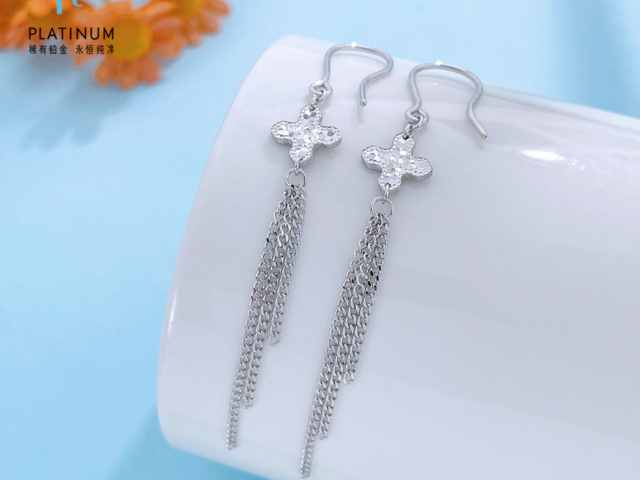 金兰首饰铂金多少钱一克(2026年04月08日)