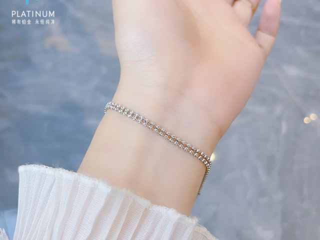 贵阳老凤祥今日黄金价格多少钱一克（2026年2月10日）