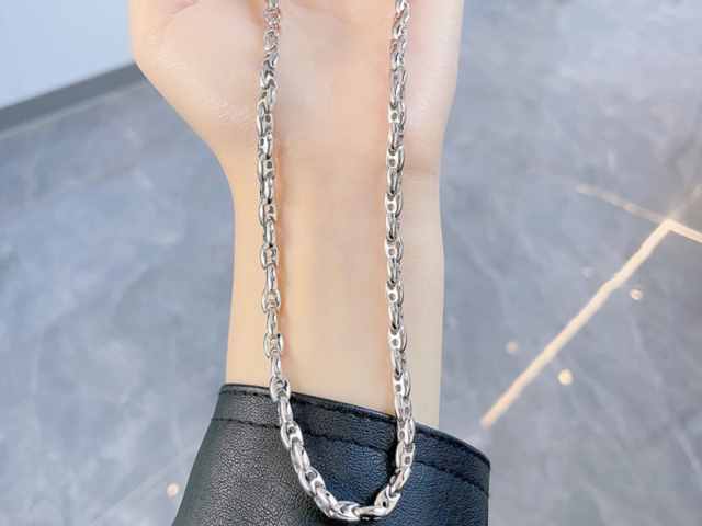 4月8日济南中国黄金足金价格报1453元/克 较上一日上涨28元/克