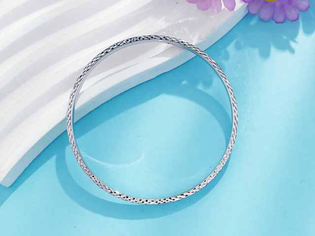 特朗普不满谈判进展银价走涨