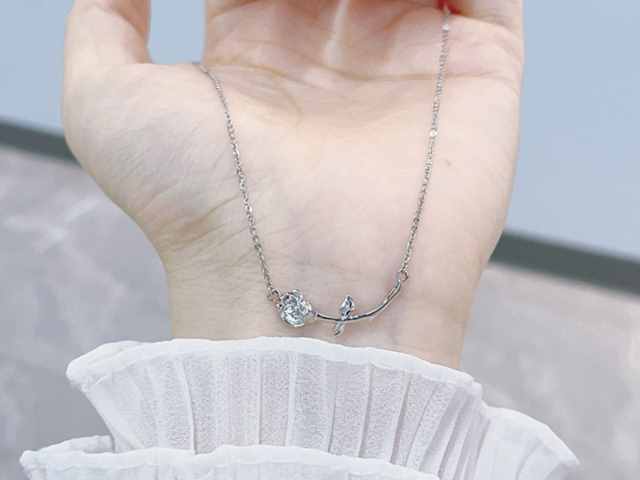 3月17日周大福黄金价格报1551元/克 较上一日下跌6元/克