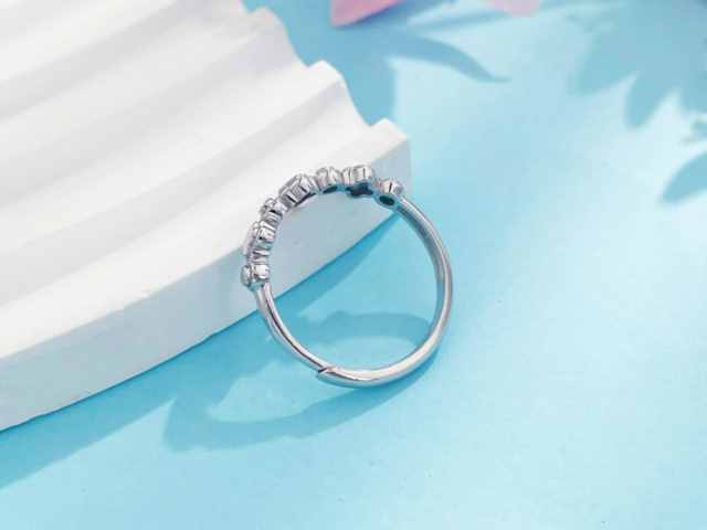 市场抛售潮后亚洲承接 金银强反弹试阻力