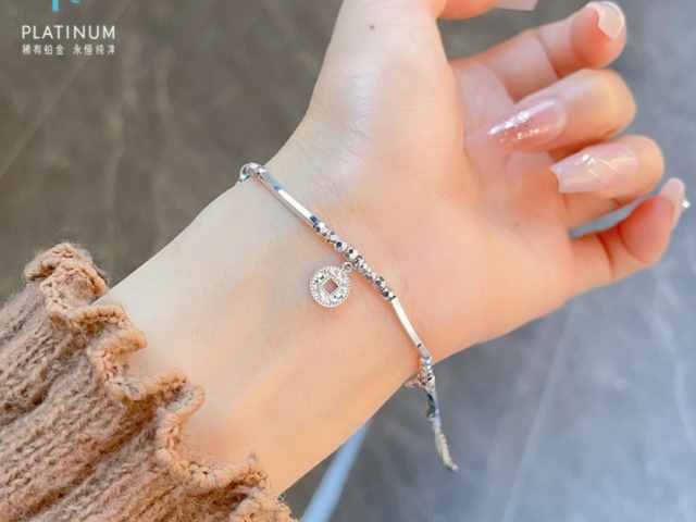 广州六福黄金现在多少钱一克（2026年2月6日）