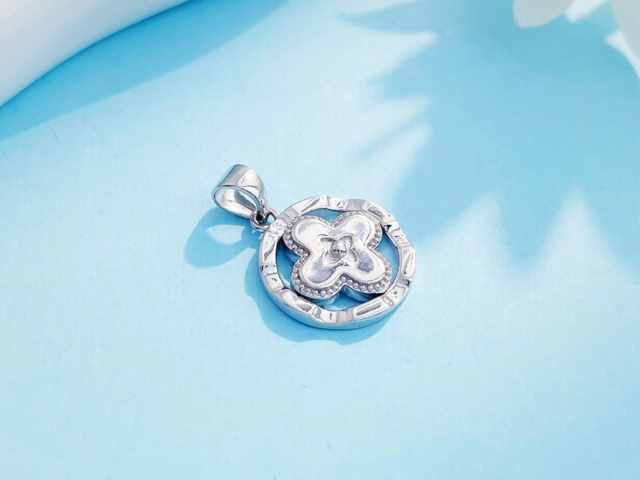 2025版熊猫金币30克今天报价（2026年01月16日）