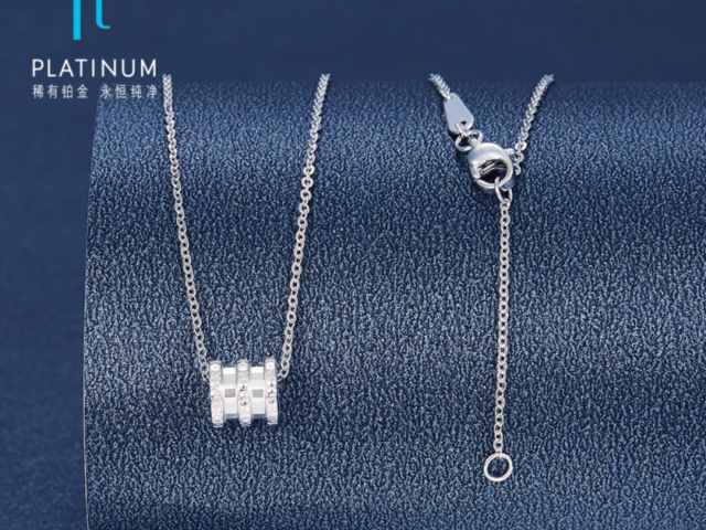 六福珠宝黄金价格今天多少一克（2026年2月17日）