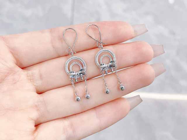 3月9日现货铂金大幅下跌 最新报2118.90美元/盎司（附珠宝品牌铂金报价）