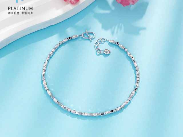 2026年3月6日萃华珠宝收盘报8.11元上涨5.05%