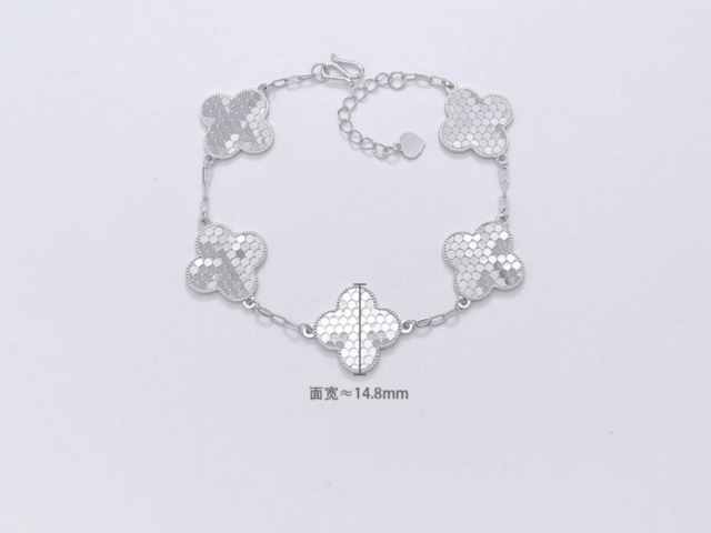 特朗普关税大棒挥向格陵兰 黄金惊现“定海神针”