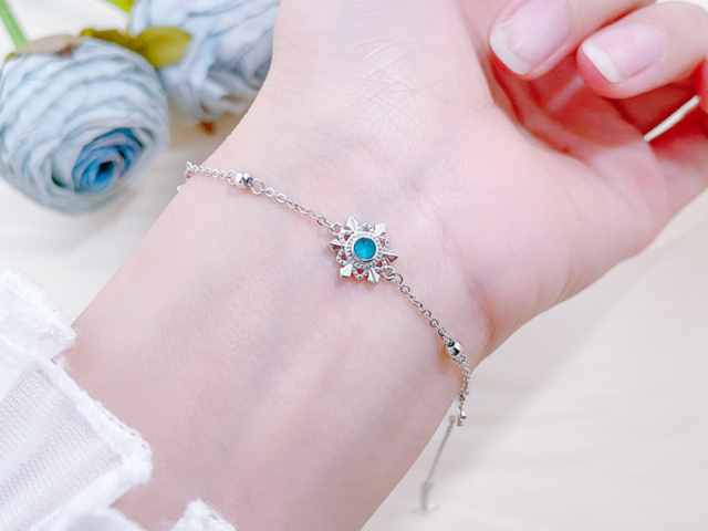 3月18日莱音珠宝黄金价格报1551元/克 较上一日保持不变