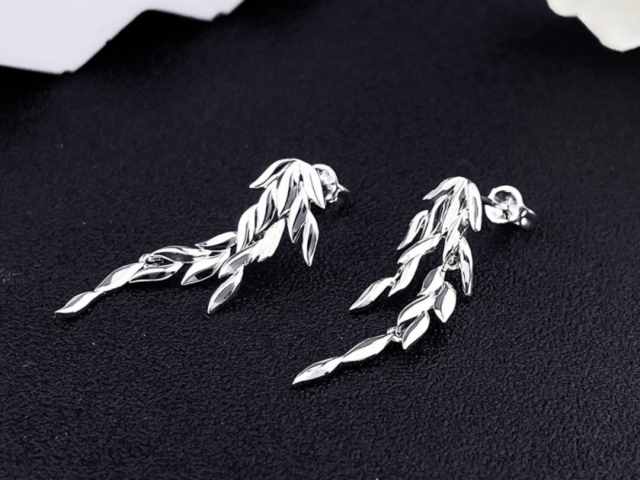 香港750黄金现在回收价格多少每克(2026年03月02日)