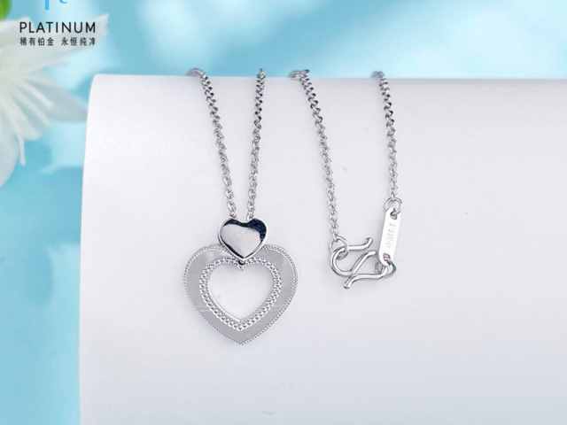 重庆六福今日黄金价格多少钱一克（2026年2月14日）