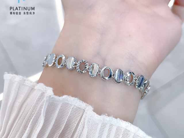 斯尔沃银器白银基价今天多少一克（2026年01月29日）