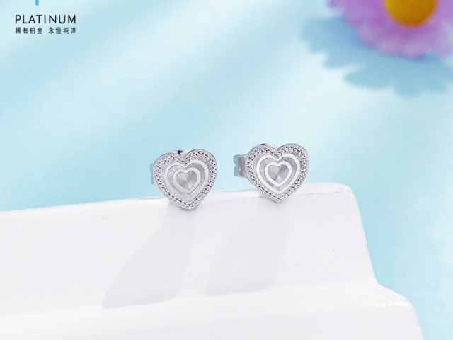 国际银空头态势强劲 库克表明聚焦通胀控制