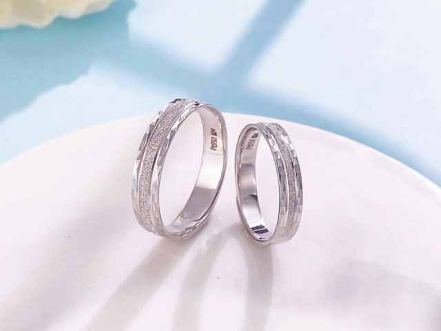 武汉周生生今日金价多少一克(2026年2月15日)