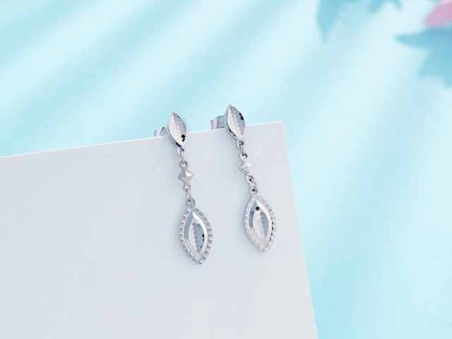 1月21日沪银主力合约跳水 日内下跌2.00%