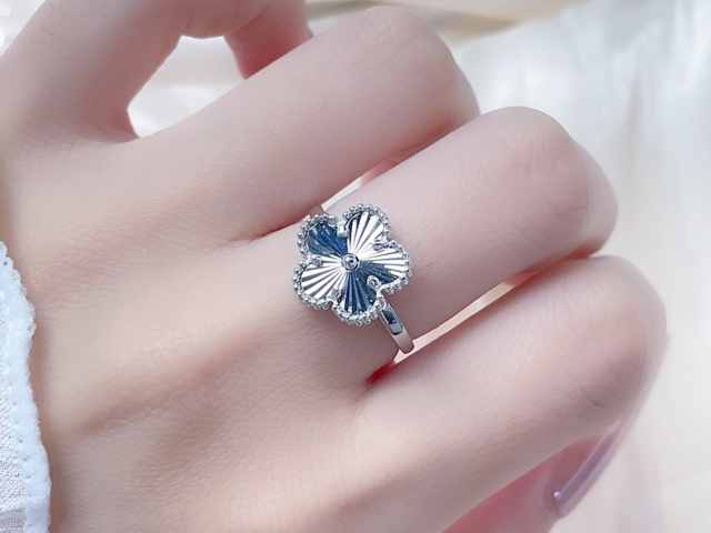 多重因素共振压制银价 沪银一度跌下20000元