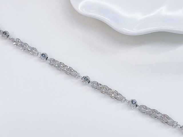 美联储提名程序遇阻 现货金于1130元高位拉锯