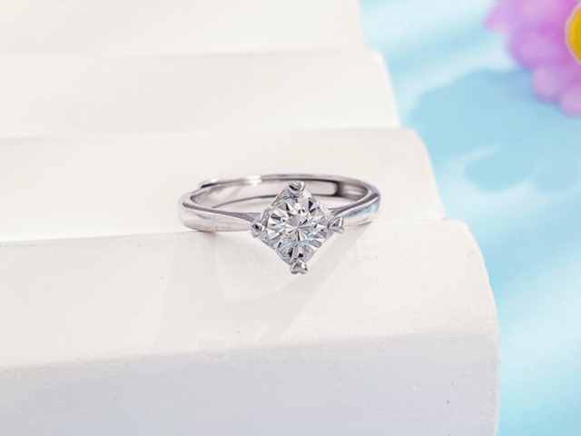 3月18日济南水贝黄金价格报1277元/克 较上一日下跌8元/克