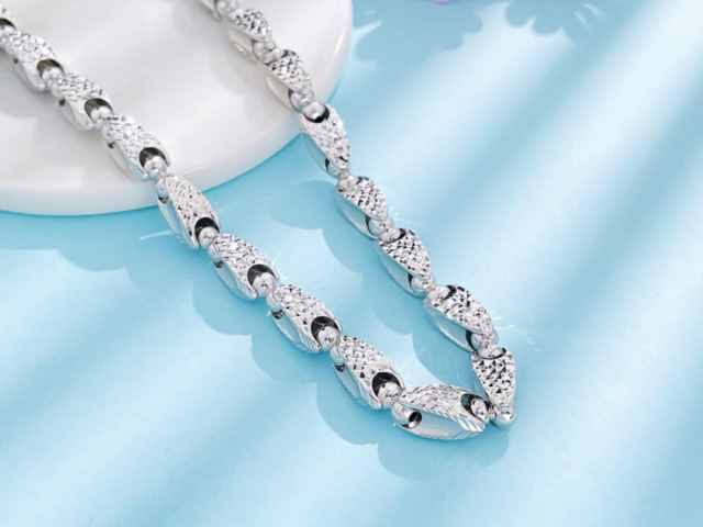 今天(2026年4月9日)黄金价格走势分析