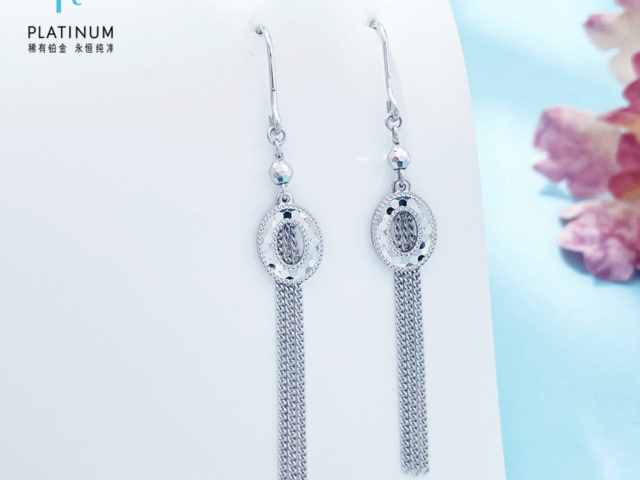 今日黄金期货价格实时行情(2026年2月3日)