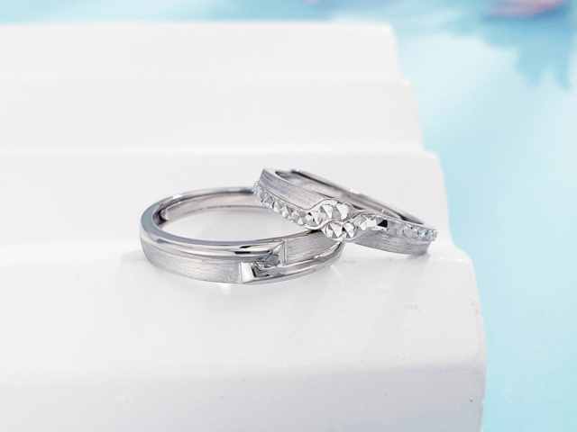 投机资金过度介入国际银动荡