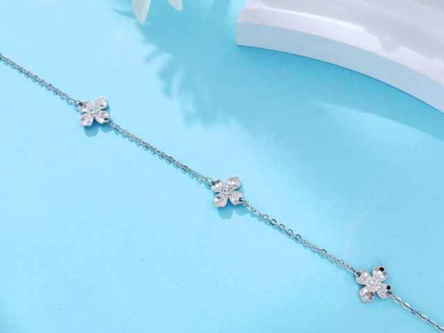 3月11日莱音珠宝黄金价格报1599元/克 较上一日上涨13元/克