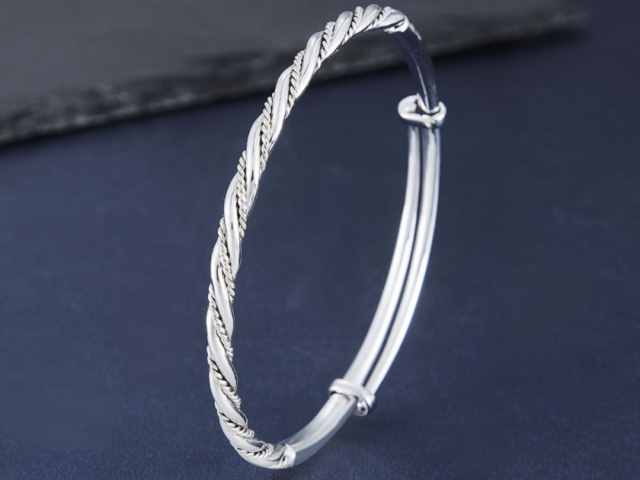 香港六福铂金多少钱一克（2026年2月22日）