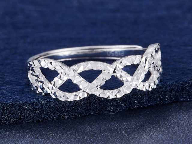 今日工行白银价格走势图最新行情（2026年2月10日）