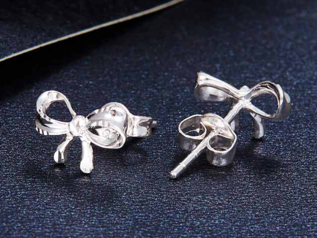 今日珠宝品牌铂金价格多少钱一克(2026年3月6日)