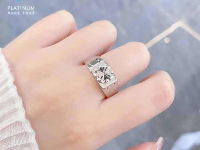 振幅高达近500美元！金价从历史高位暴跌