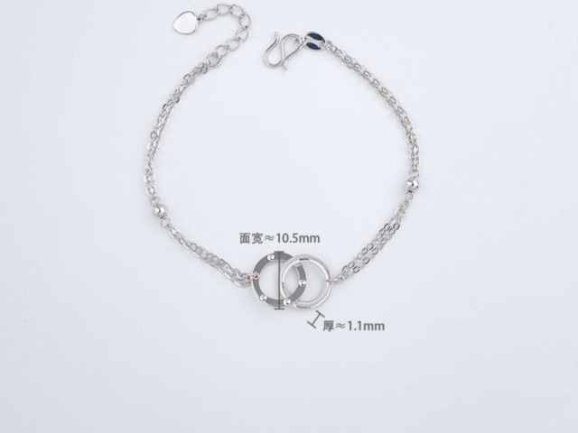 伦敦银再现“V”型走势 特朗普与鲍威尔罕见共识