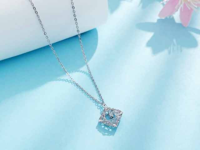 沃什“降息+缩表”陷两难沪金下跌