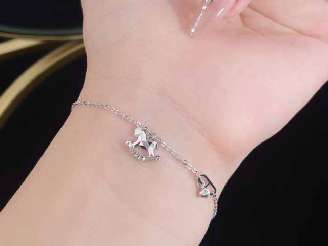 豫园股份4月1日主力净流出157.32万元