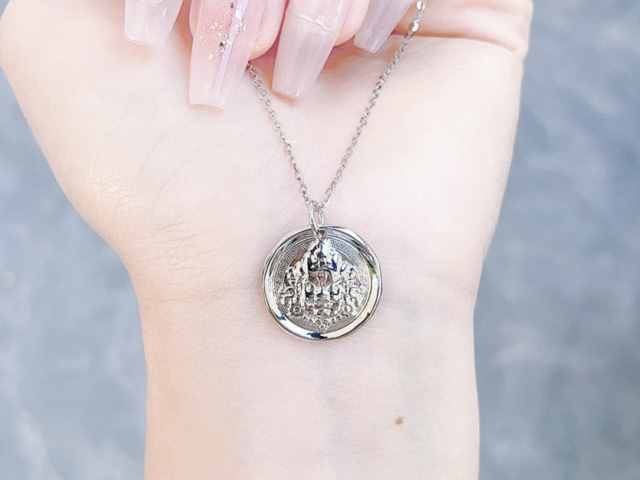 伦敦银处下跌轨道 约翰逊预计周二结束停摆