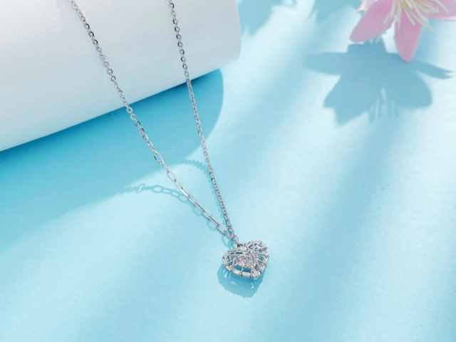 2月17日现货铂金大幅下跌 最新报1994.70美元/盎司（附珠宝品牌铂金报价）