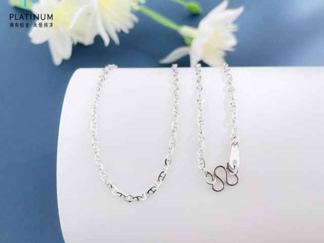 国际金站上5200“双重赌博” 警惕美联储鹰派意外