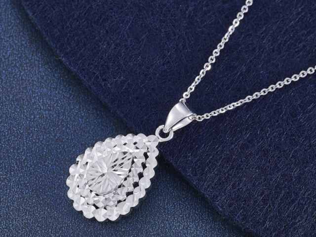 中国黄金今日股价:3月4日收盘下跌2.71%