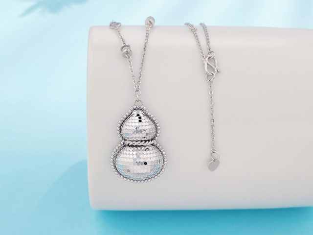 里程碑时刻！现货黄金首次升破5200美元