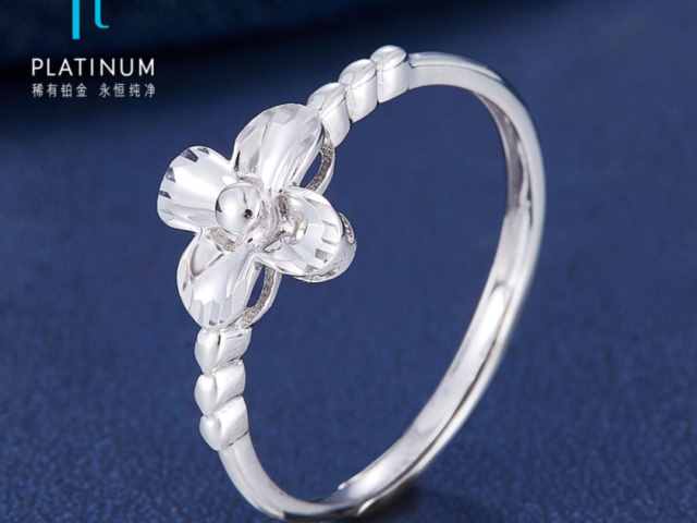 COMEX白银面临波动 “货币贬值交易”仍继续