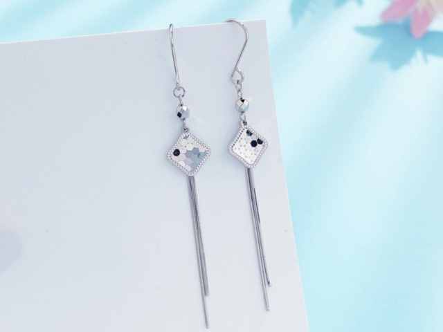 机构观点并未转向悲观 金价收复部分失地