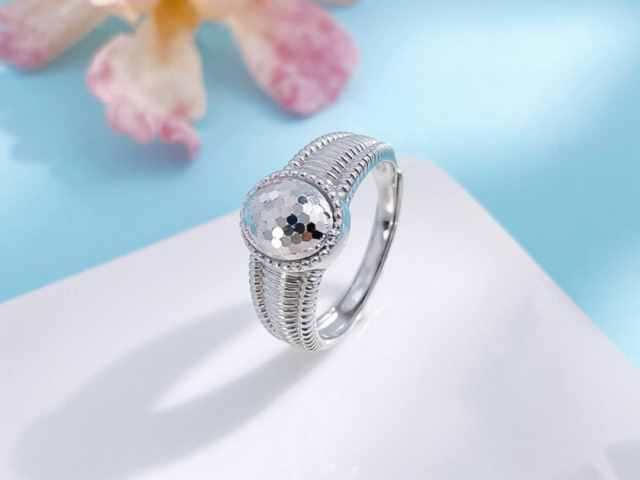 中国黄金今日股价：3月10日收盘下跌0.37%