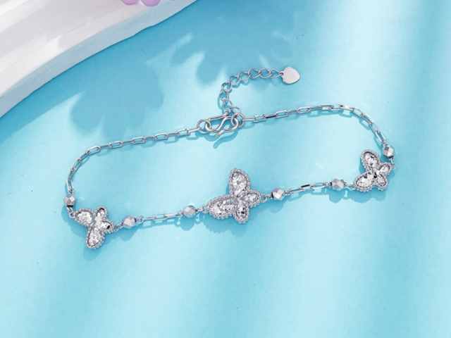 中国黄金今日股价：1月26日收盘上升9.98%