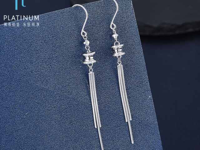 铂金价格每克多少钱（2026年03月12日）