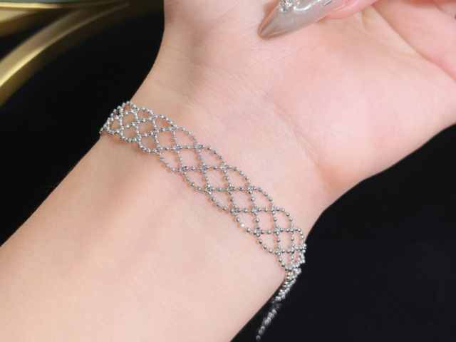 现货金显示积极前景 美军在中东部署持续增强