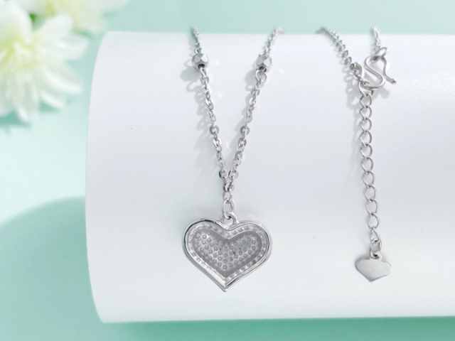 美政府刚开门又要关?白银震荡企稳