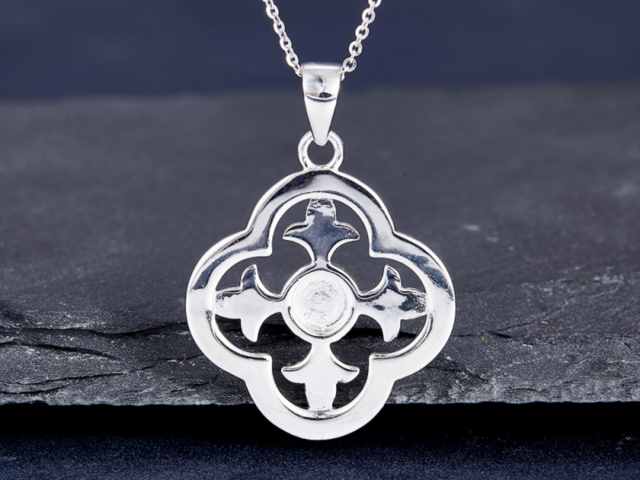 1月27日老凤祥黄金价格报1576元/克 较昨日保持不变