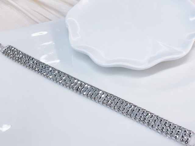 COMEX白银继续走涨 中东冲突范围急剧扩大