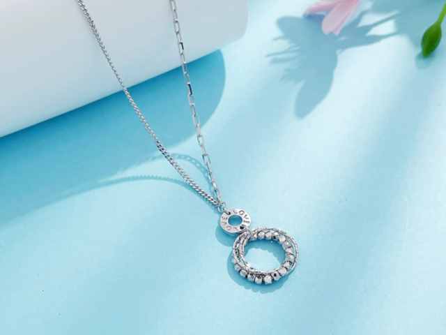 COMEX白银区域震荡 美联储坚定捍卫其独立性