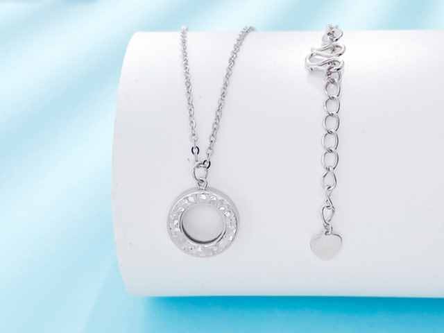 3月13日宝庆银楼黄金价格报1458元/克 较上一日保持不变