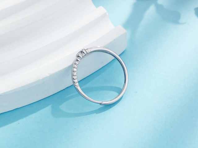 现货黄金迈向月线七连阳 今晚PPI数据定方向